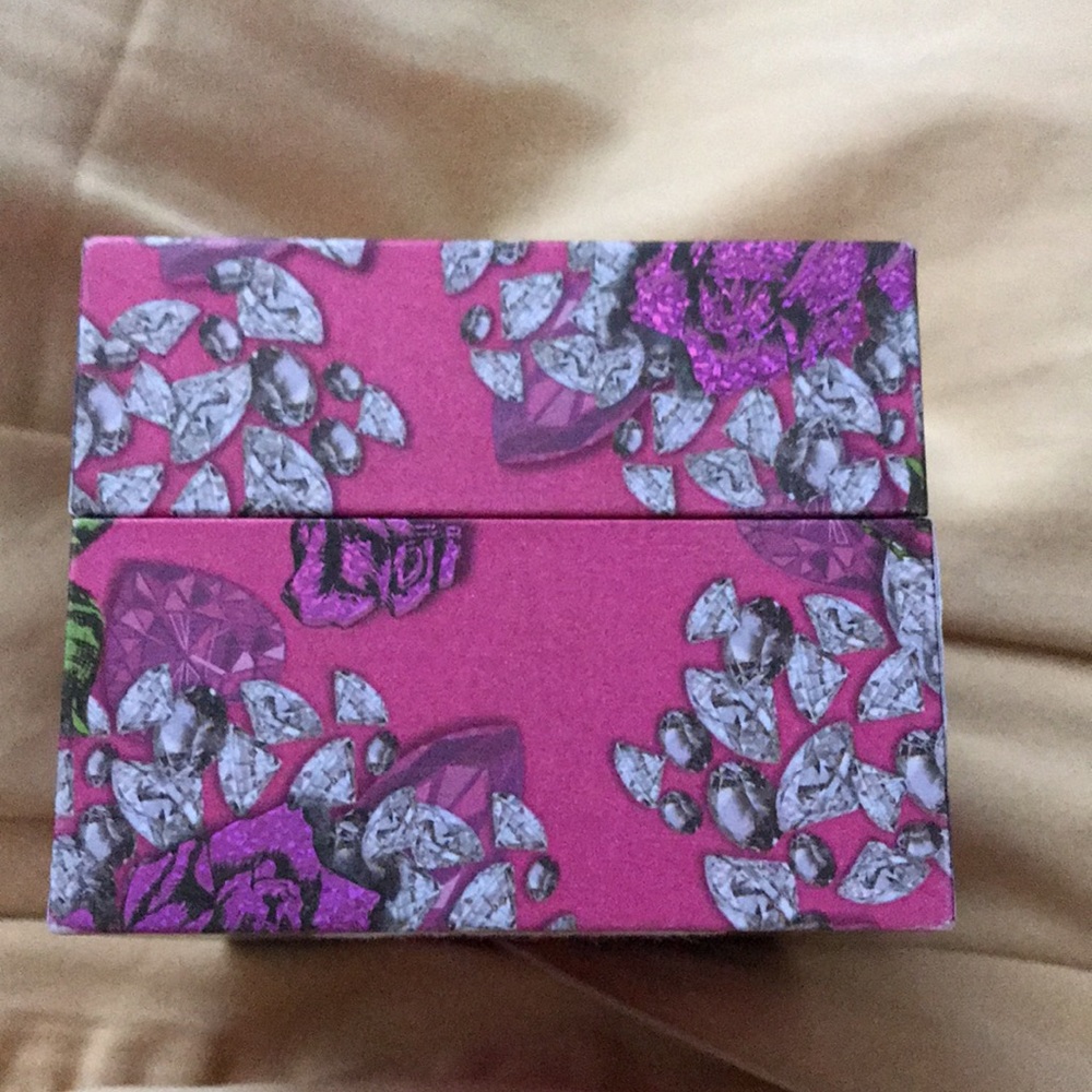 Gorgeous Betsey Johnson Ceramic Watch - Picture 10 of 11